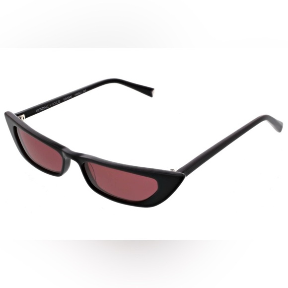 Kendall + Kylie Vivian Sunglasses NWOT Black/Sherry Extreme Cat Eye - Picture 1 of 2